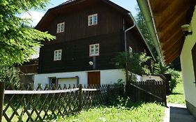 Urige Almhuette Innerkrems